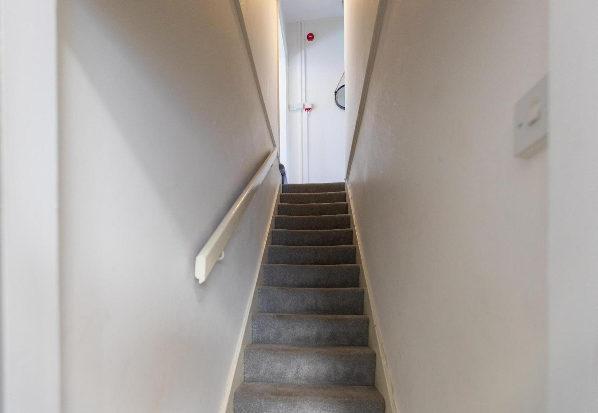 ฟุลวูดไฮท์ส - บาร์แรค พรอพเพอที Apartment เพรสตัน ห้อง รูปภาพ